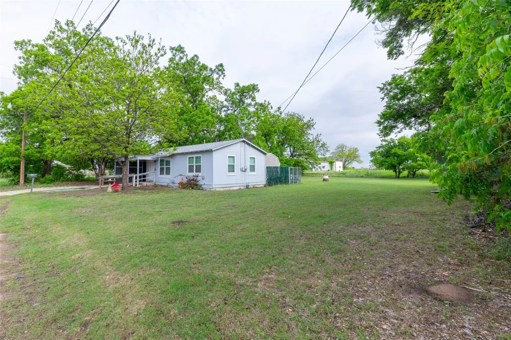 810 State Street Winters, TX 79567