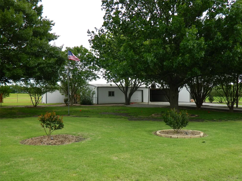 1004 Palamino Drive Leonard, TX 75452