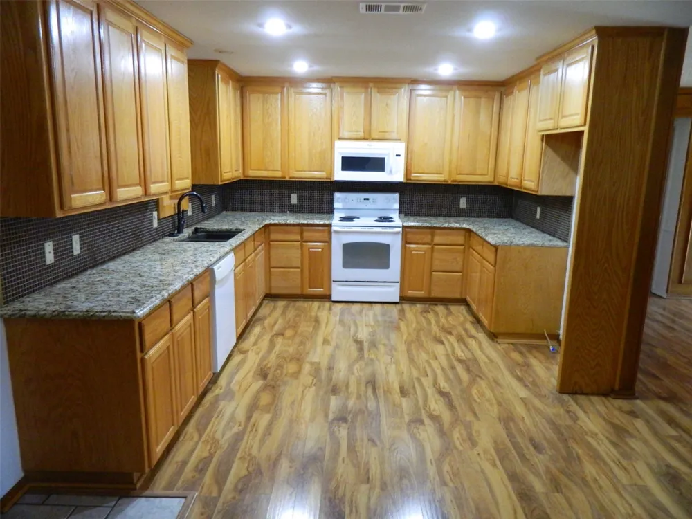 1004 Palamino Drive Leonard, TX 75452