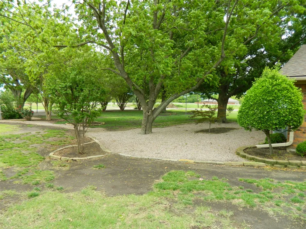 1004 Palamino Drive Leonard, TX 75452