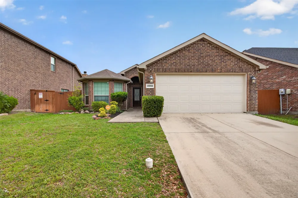 2003 Carriage Road Heartland, TX 75126