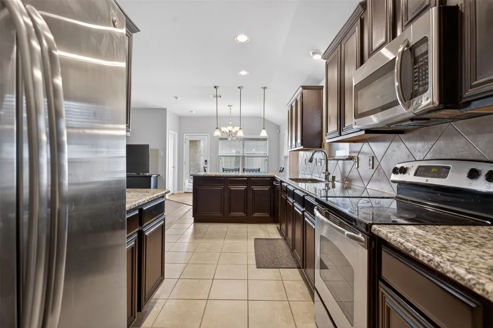 2003 Carriage Road Heartland, TX 75126