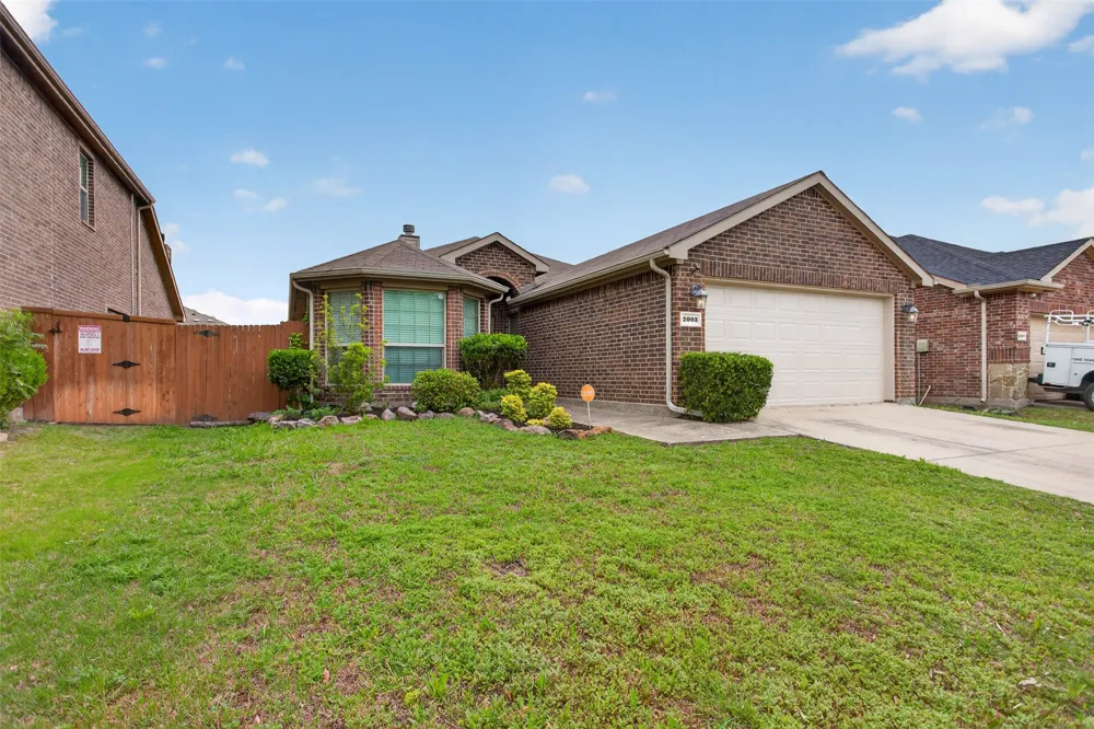 2003 Carriage Road Heartland, TX 75126