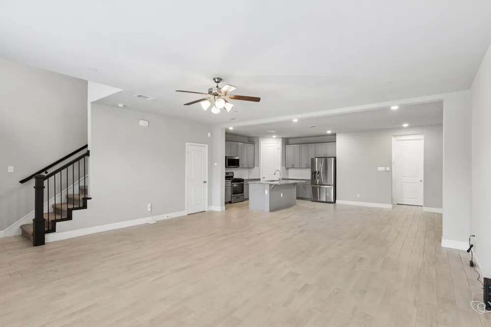 911 Ponds Edge Lane Euless, TX 76040