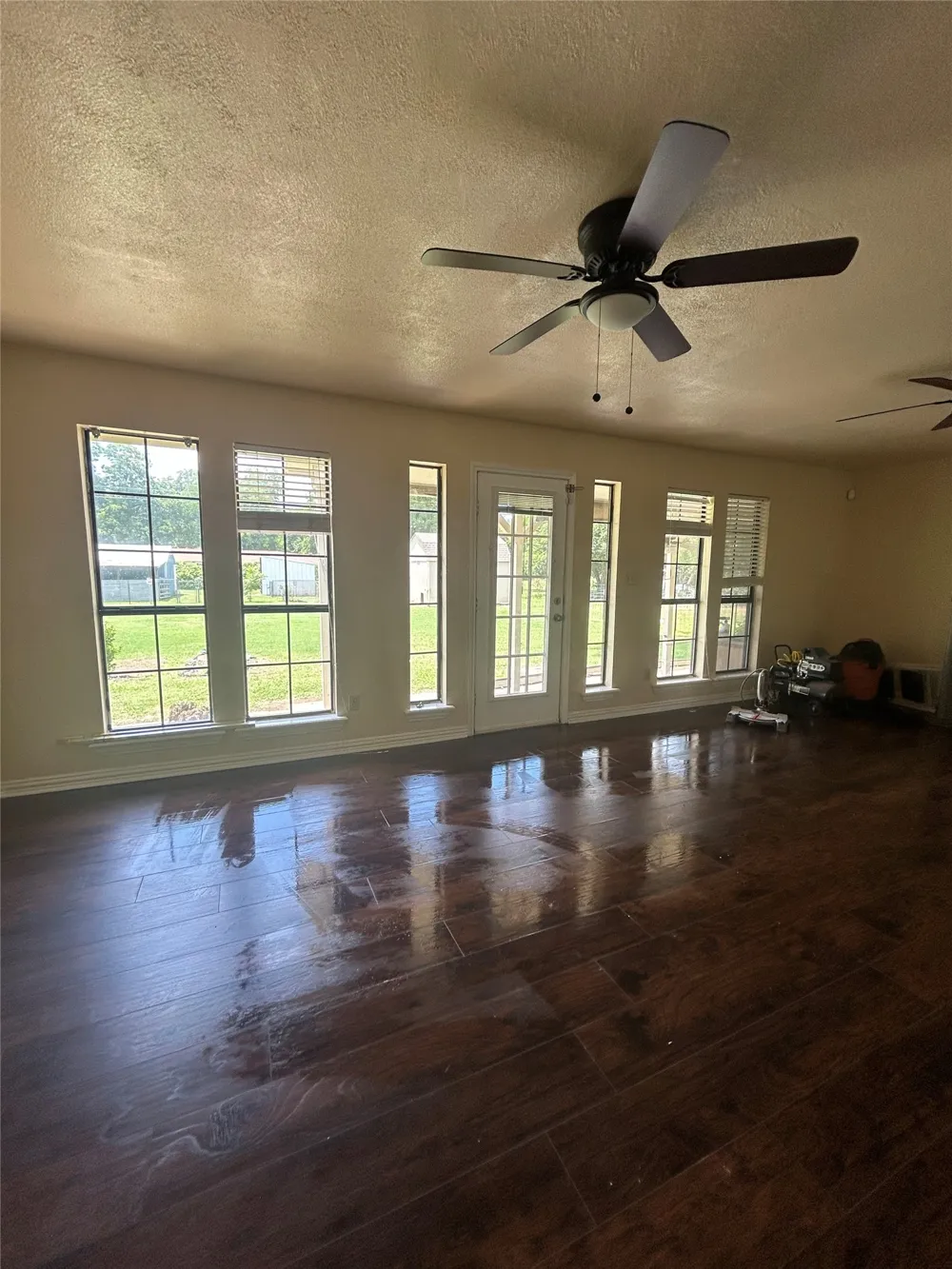214 County Road 4870 Newark, TX 76071