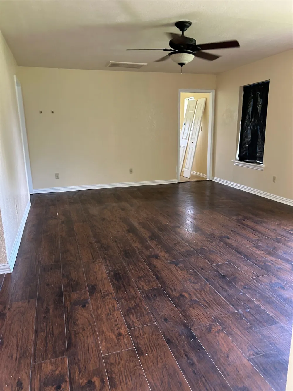 214 County Road 4870 Newark, TX 76071