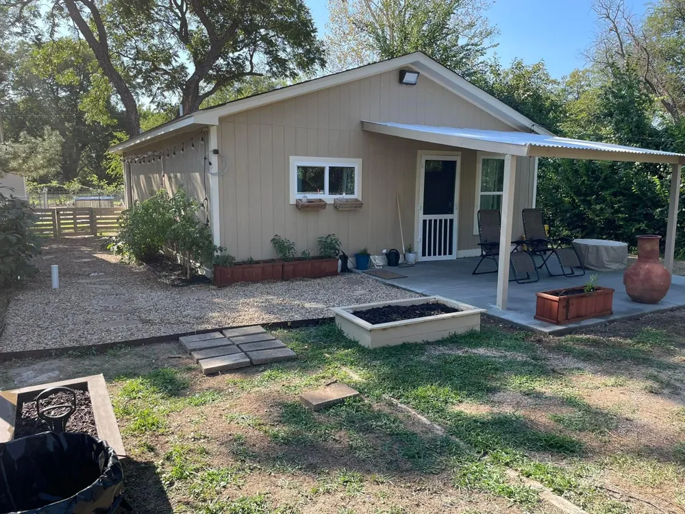 214 County Road 4870 Newark, TX 76071