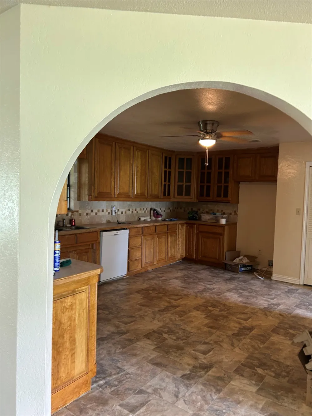 214 County Road 4870 Newark, TX 76071