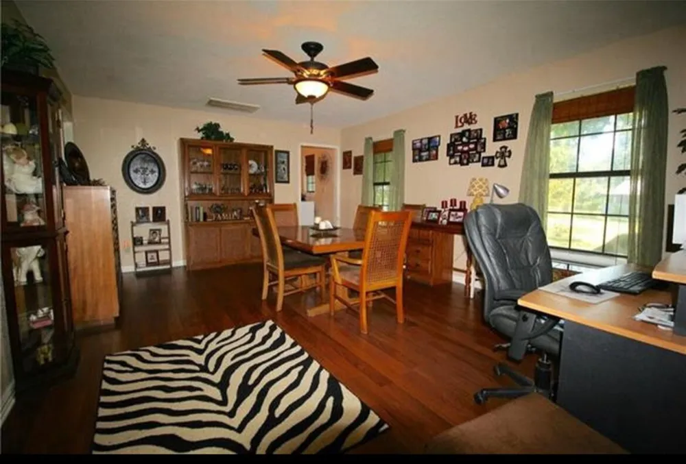 214 County Road 4870 Newark, TX 76071