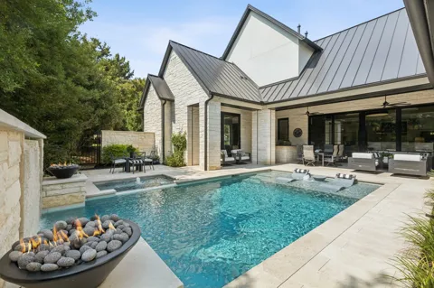 1403 Fountain Grass Court