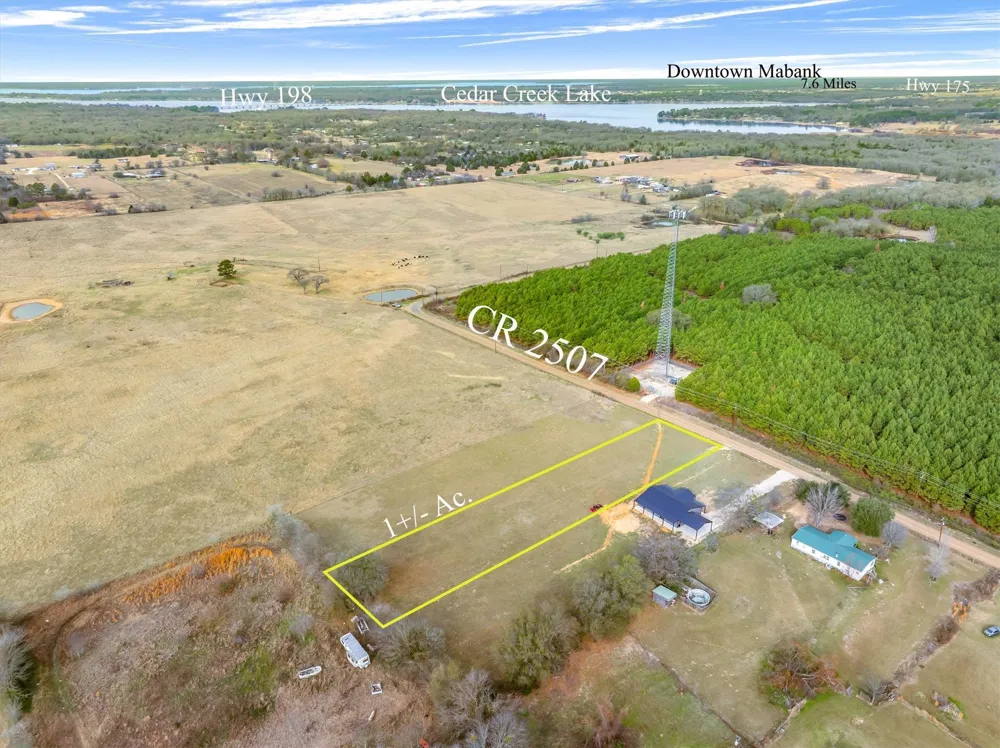 17543 County Road 2507 Eustace, TX 75124