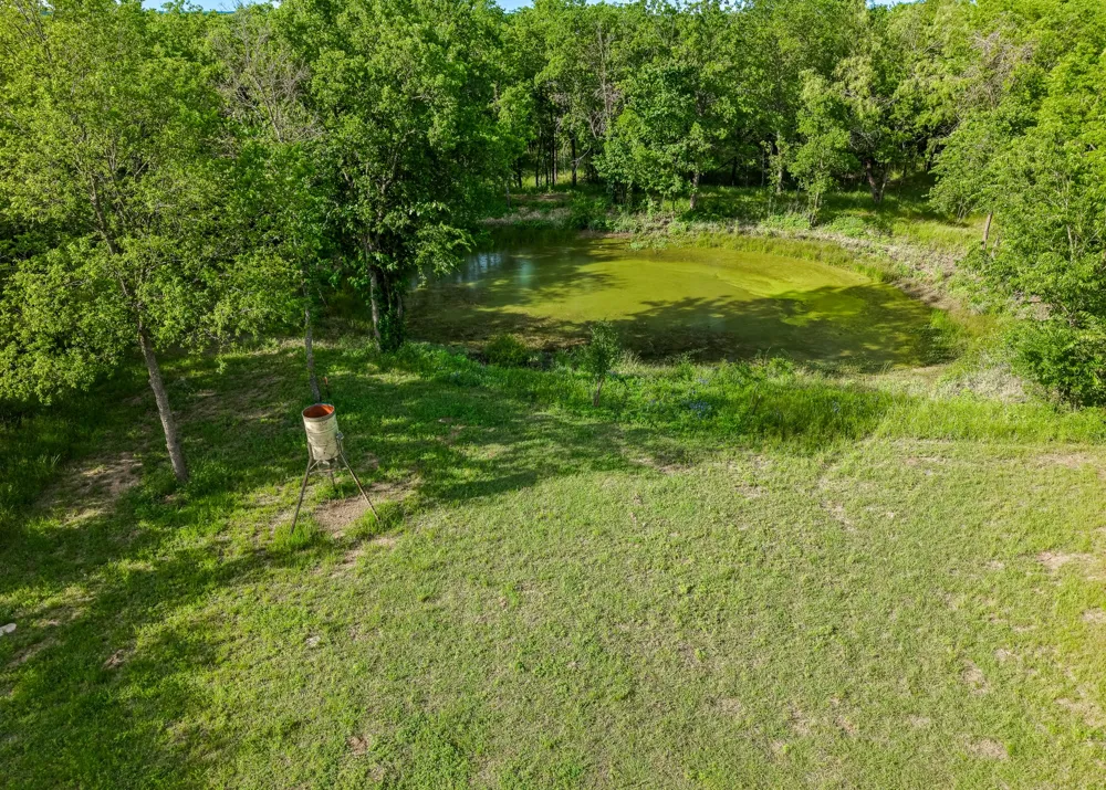 102 County Road 2344 Richland, TX 76681