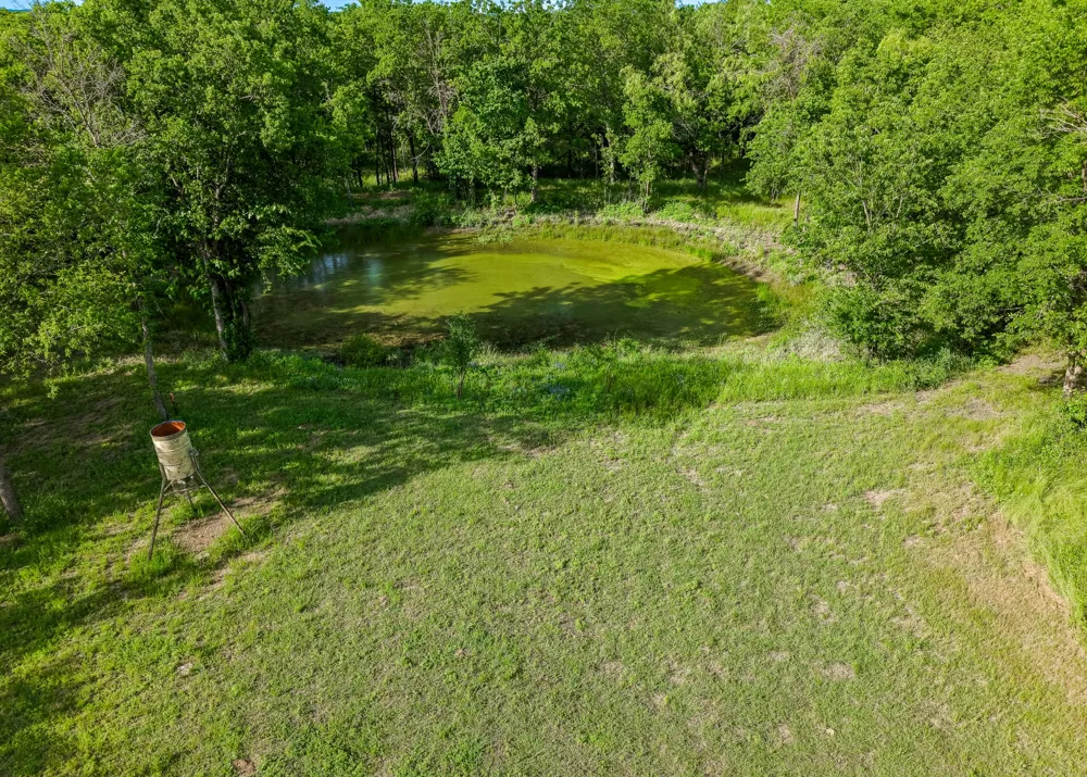 102 County Road 2344 Richland, TX 76681
