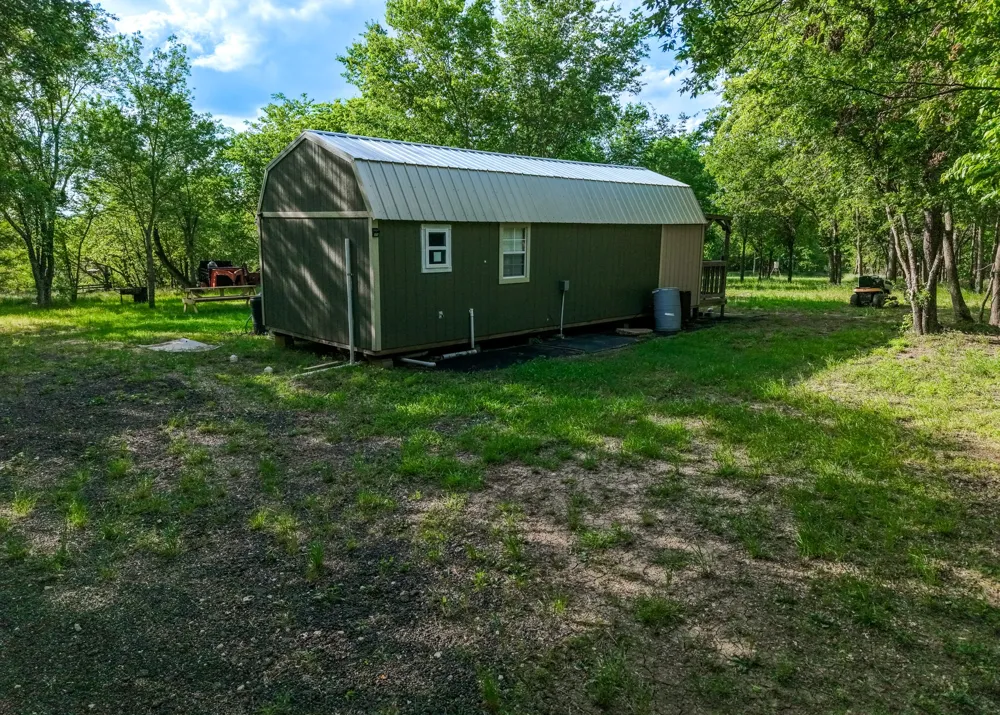 102 County Road 2344 Richland, TX 76681