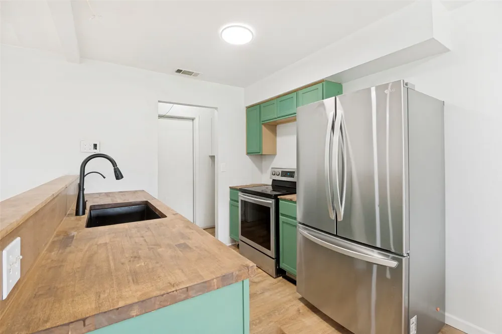 2654 Arlington Lane Lancaster, TX 75134