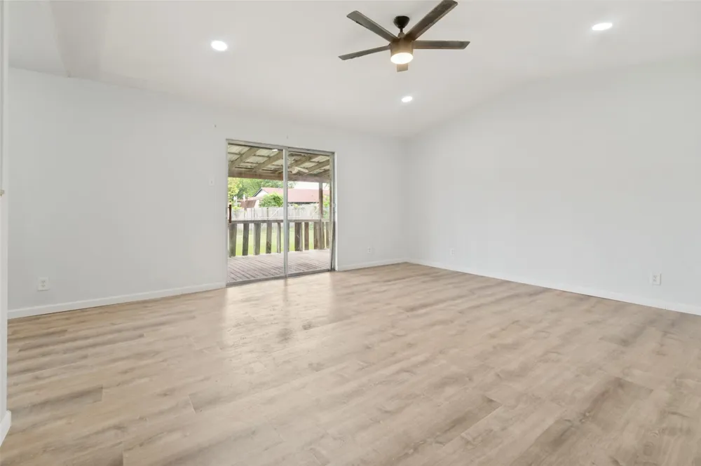 2654 Arlington Lane Lancaster, TX 75134