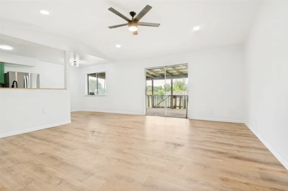 2654 Arlington Lane Lancaster, TX 75134