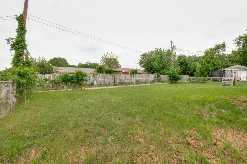 2654 Arlington Lane Lancaster, TX 75134