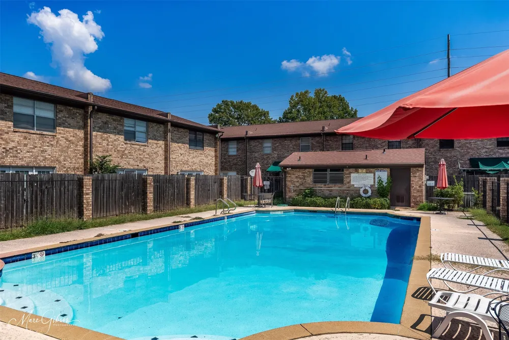 1820 E Kings Highway #42 Shreveport, LA 71105
