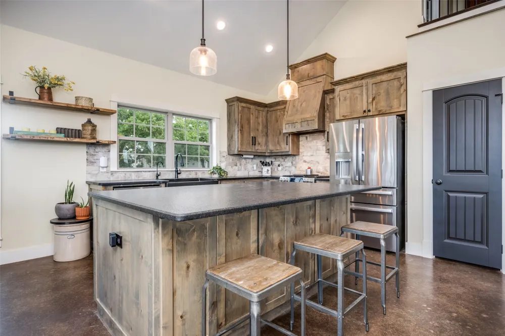 1458 Jim Harry Loop Sunset, TX 76270