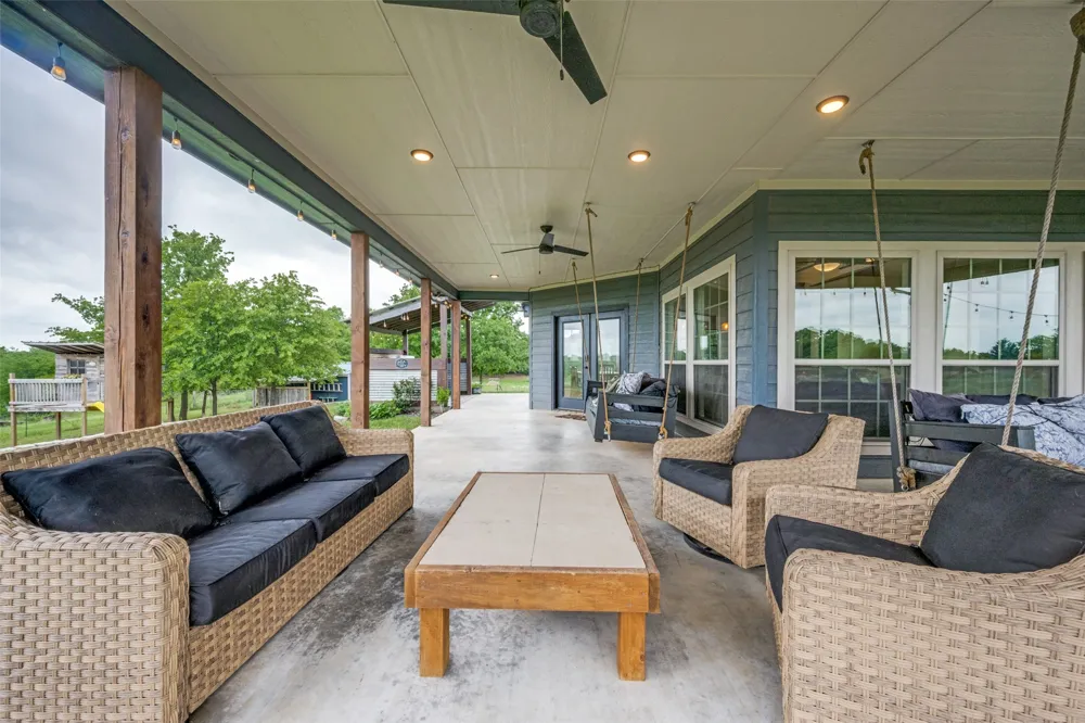 1458 Jim Harry Loop Sunset, TX 76270