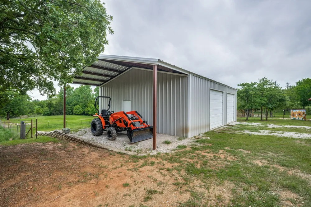 1458 Jim Harry Loop Sunset, TX 76270
