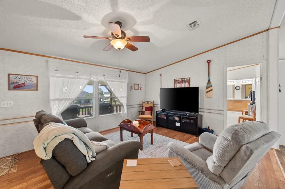 510 Nob Hill Lane Seven Points, TX 75143