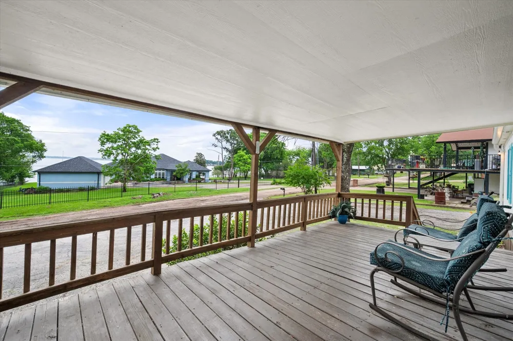 510 Nob Hill Lane Seven Points, TX 75143