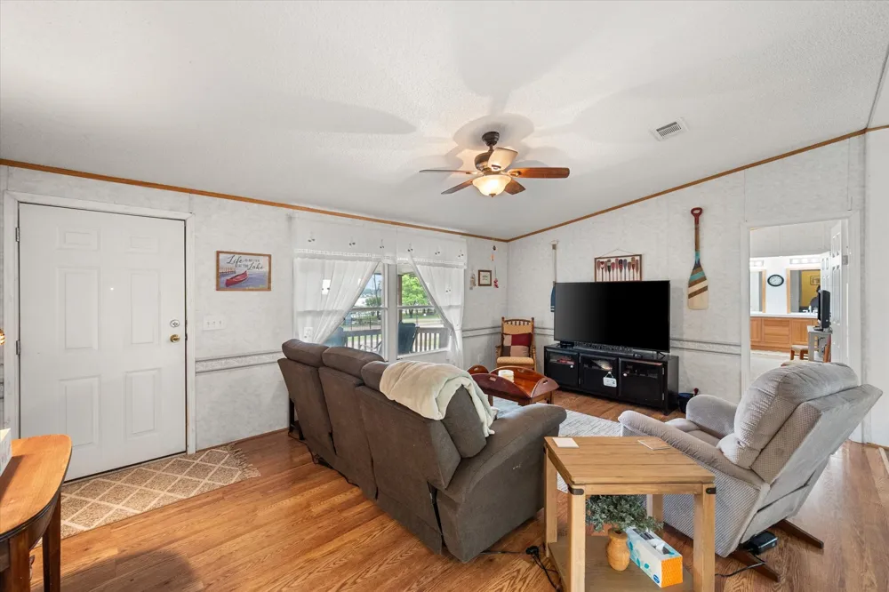 510 Nob Hill Lane Seven Points, TX 75143