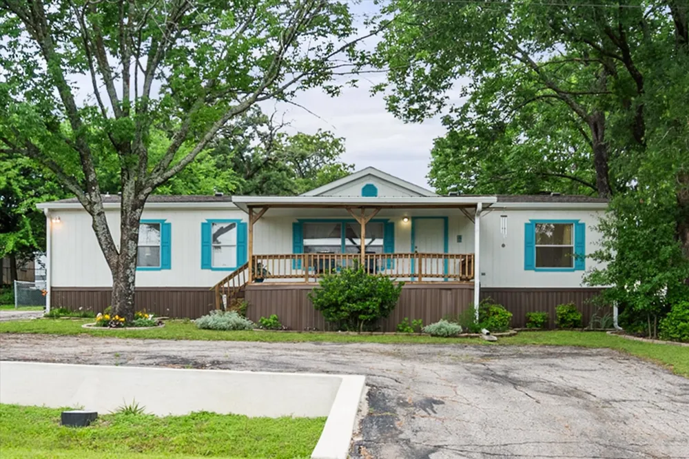 510 Nob Hill Lane Seven Points, TX 75143