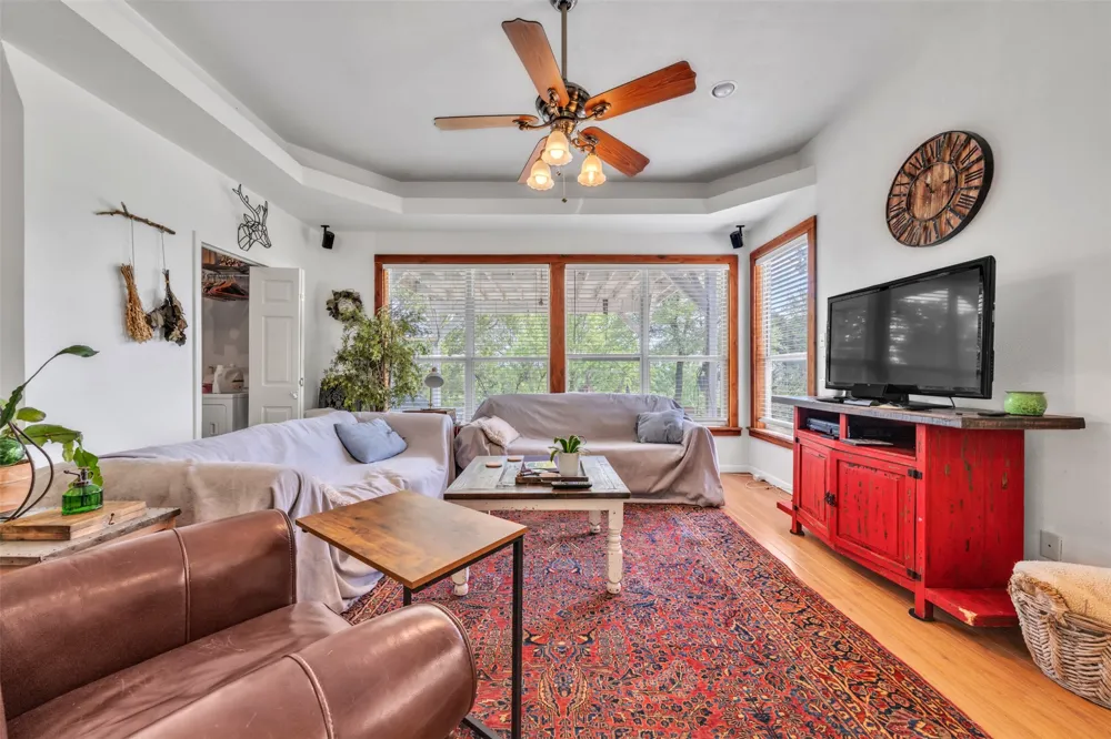 1037 County Road 1190 Kopperl, TX 76652