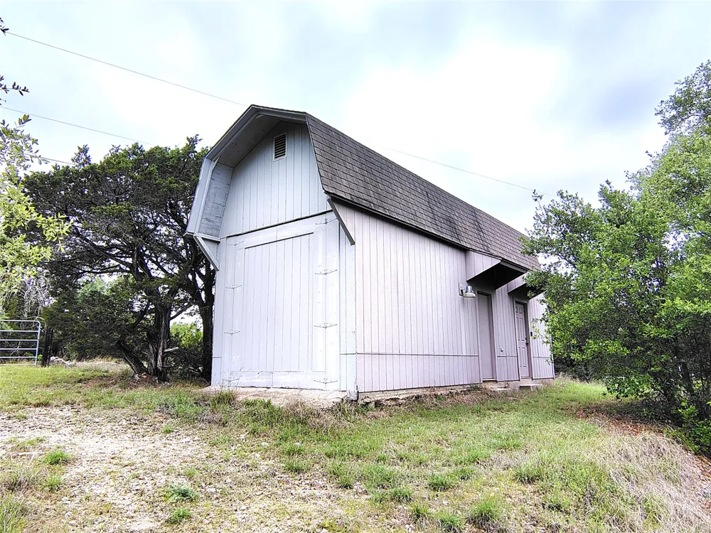 1037 County Road 1190 Kopperl, TX 76652
