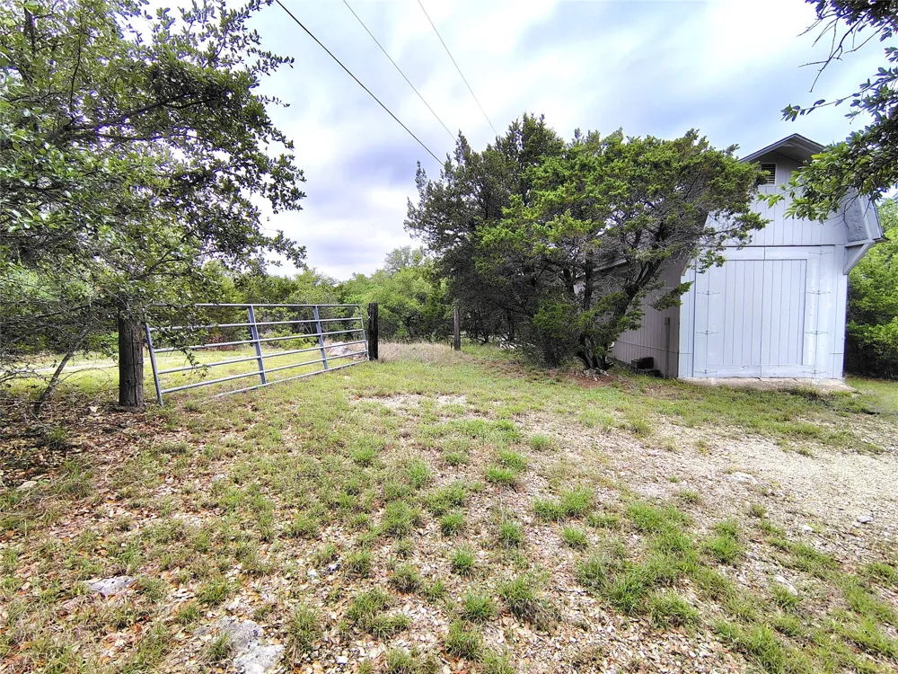 1037 County Road 1190 Kopperl, TX 76652