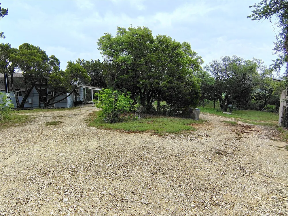 1037 County Road 1190 Kopperl, TX 76652