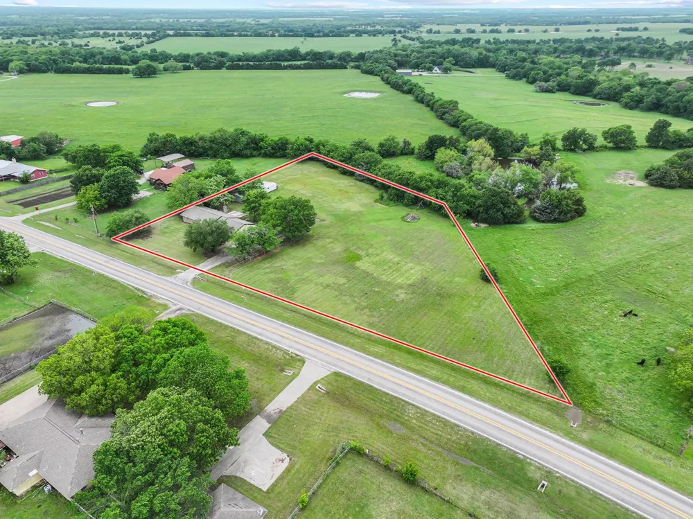 506 Fm 816 Wolfe City, TX 75496