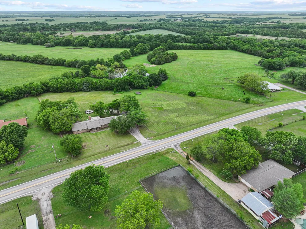 506 Fm 816 Wolfe City, TX 75496