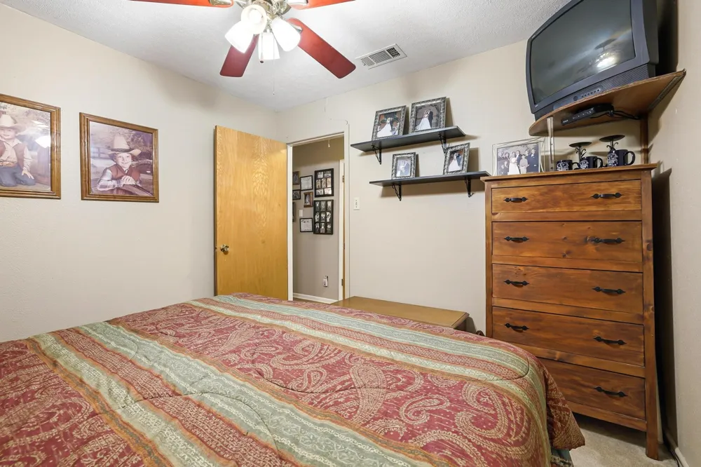 506 Fm 816 Wolfe City, TX 75496
