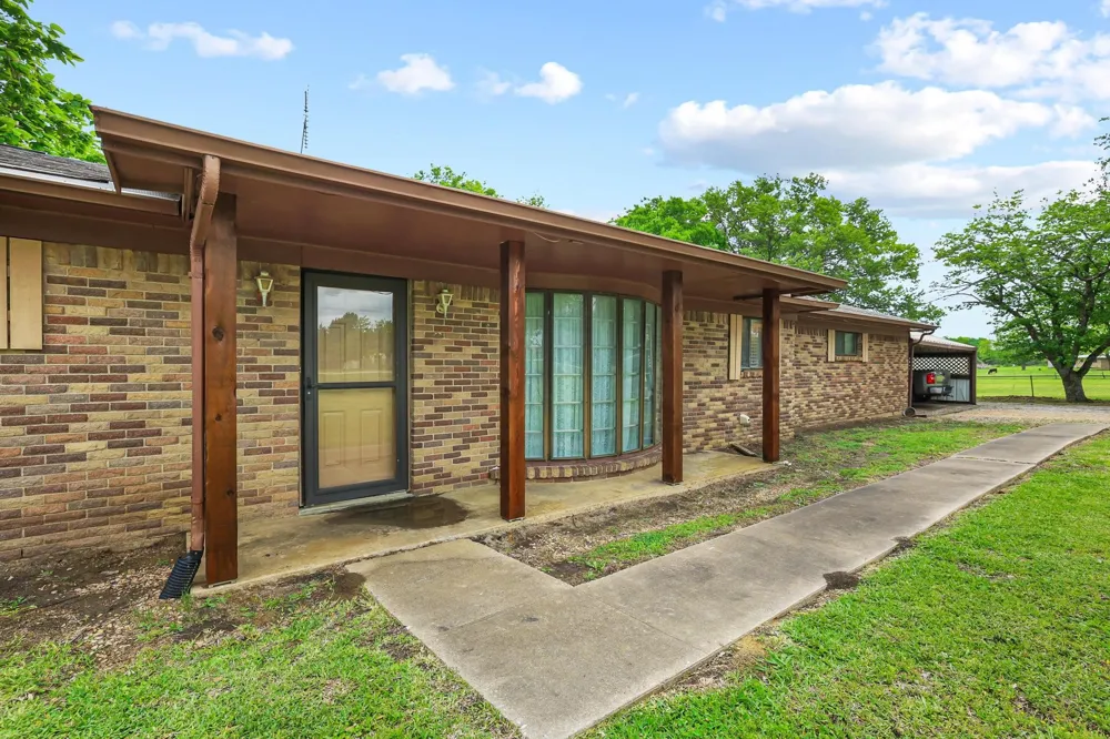 506 Fm 816 Wolfe City, TX 75496
