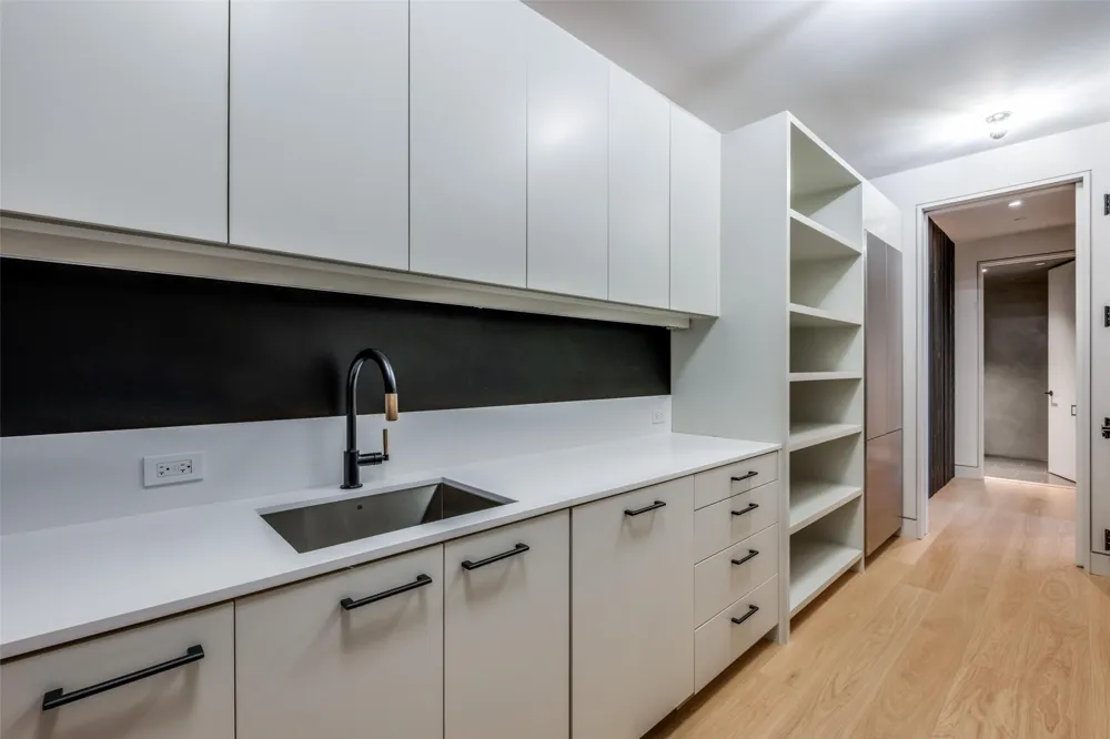 1747 Leonard Street #403 Dallas, TX 75201