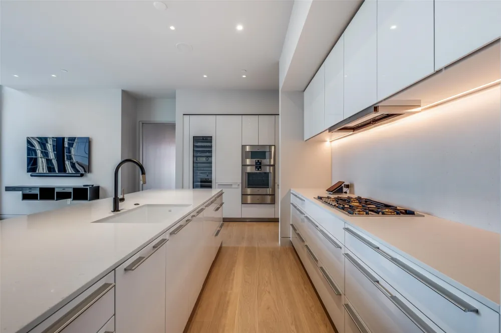 1747 Leonard Street #403 Dallas, TX 75201