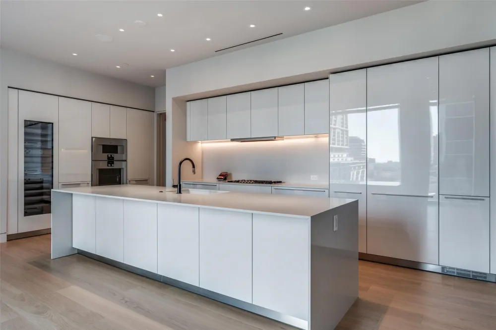 1747 Leonard Street #403 Dallas, TX 75201