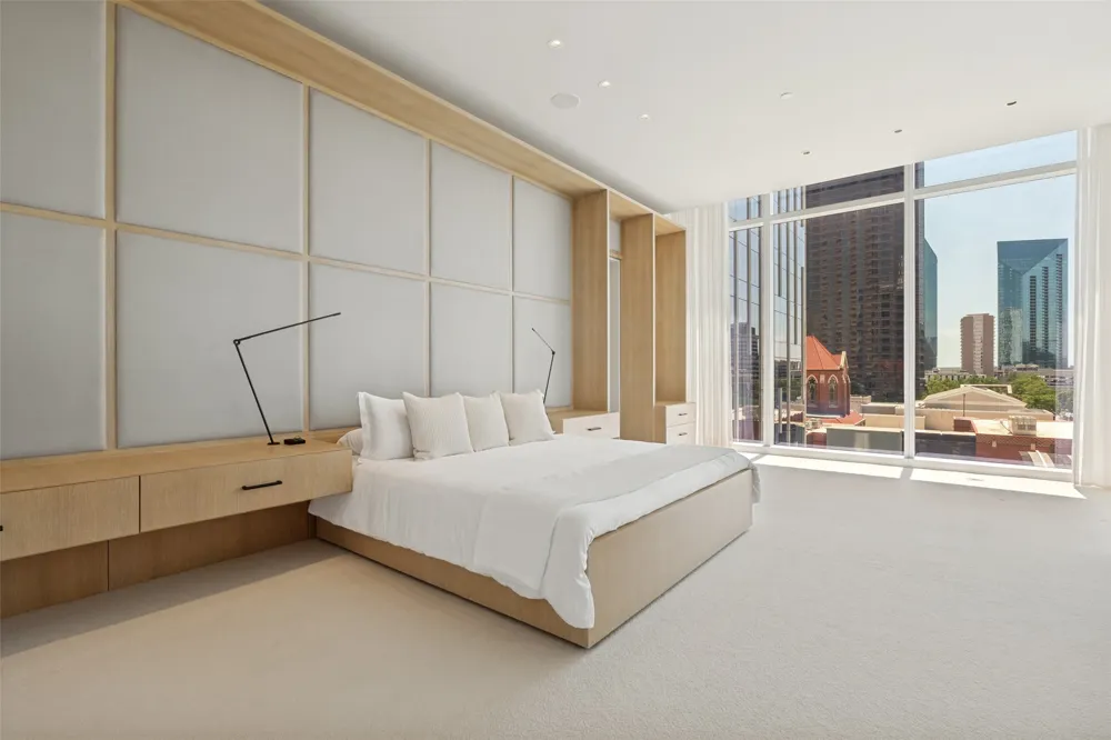 1747 Leonard Street #403 Dallas, TX 75201