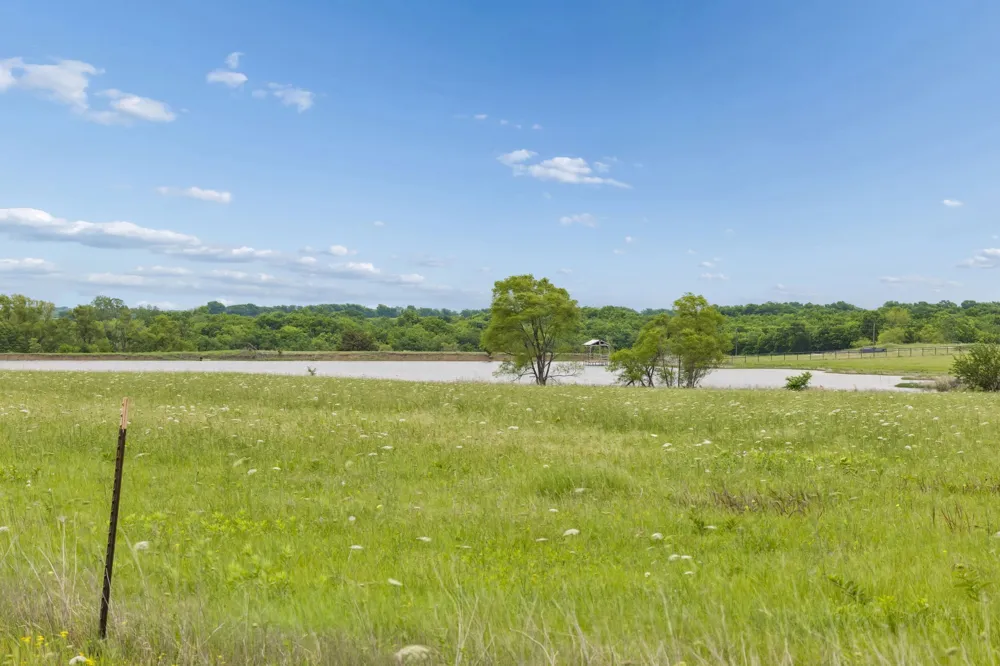 Fm 272 Leonard, TX 75452