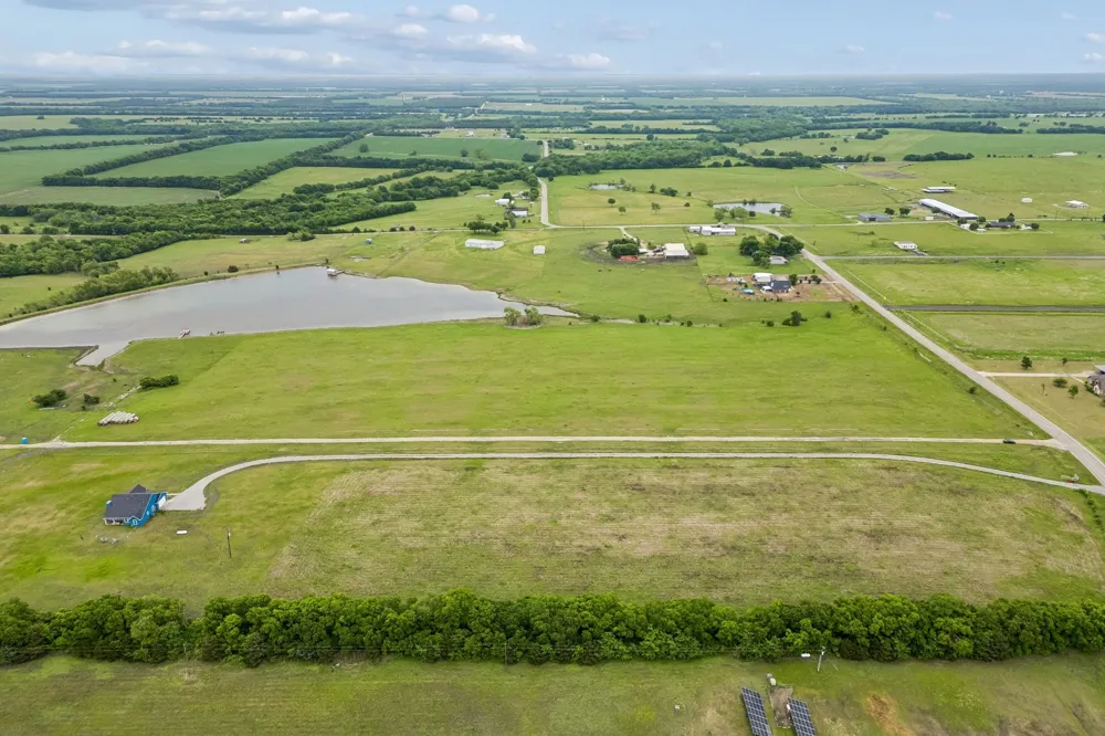 Fm 272 Leonard, TX 75452