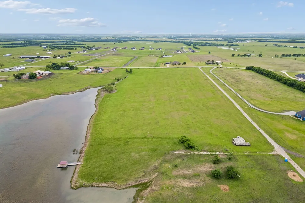 Fm 272 Leonard, TX 75452
