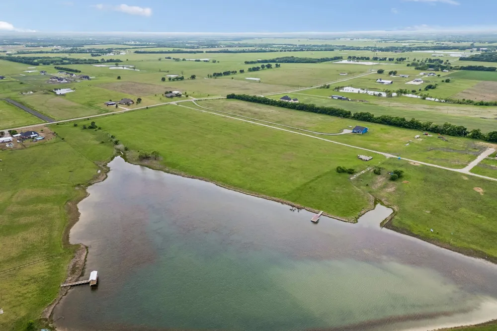 Fm 272 Leonard, TX 75452