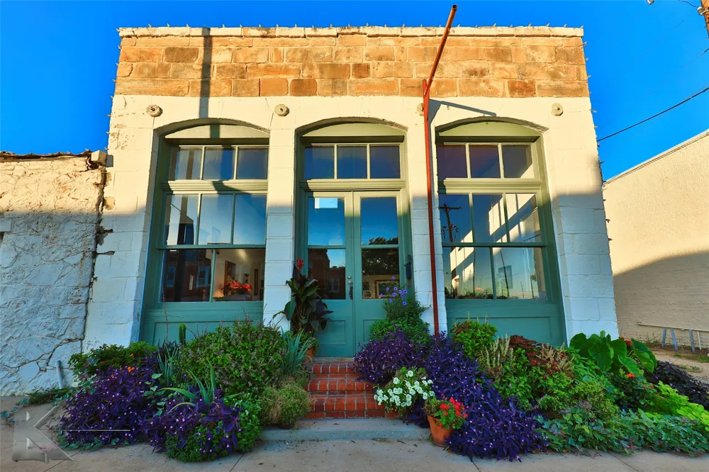 306 Conrad Hilton St Boulevard Cisco, TX 76437