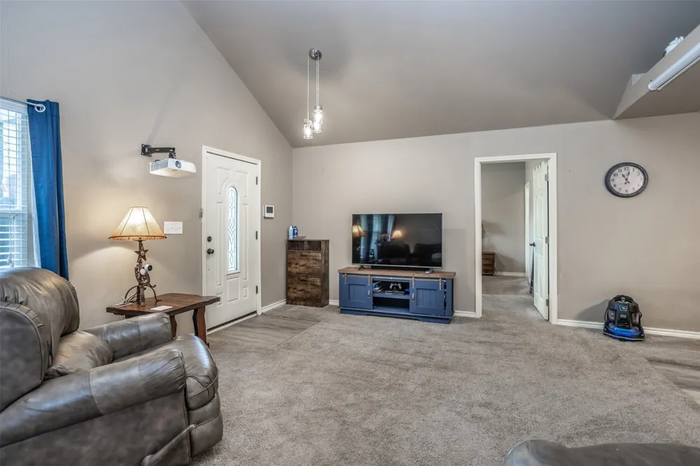 406 W Elm Street Collinsville, TX 76233