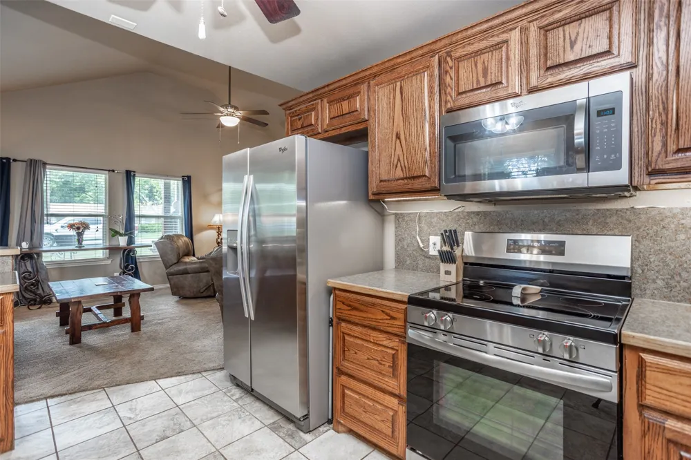 406 W Elm Street Collinsville, TX 76233