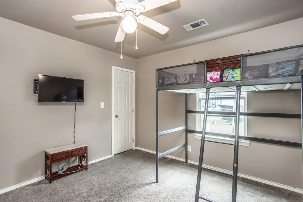 406 W Elm Street Collinsville, TX 76233